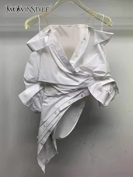 Twotwinstyle kórejský Módne Biele Tričko pre Ženy v Krku Dlhý Rukáv Mimo Ramenný Patchwork Gombíky Košele, Ženské Jarné Oblečenie